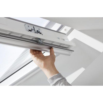 VELUX Стандарт GLU 0051 ручка сверху, дерево-полиуретан